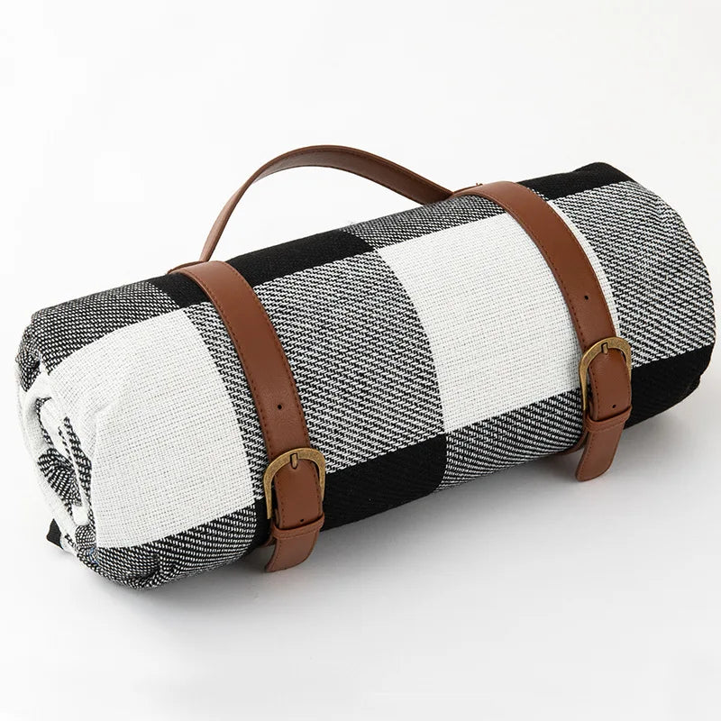 BowLift | Outdoor Plaid Picnic Blanket | Waterproof Foldable Mat