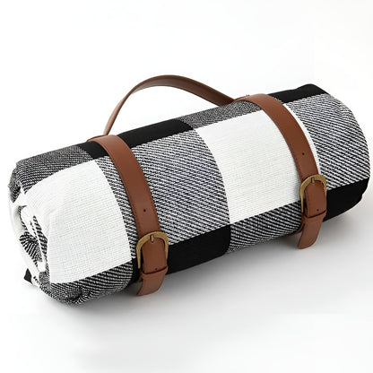 Outdoor Picnic Blanket – waterproof and sand-repellent | Perfect for outdoor adventures