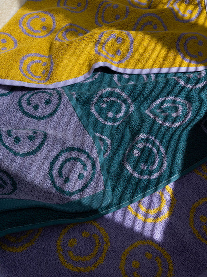 Double-sided Smiley Towel | Brehn