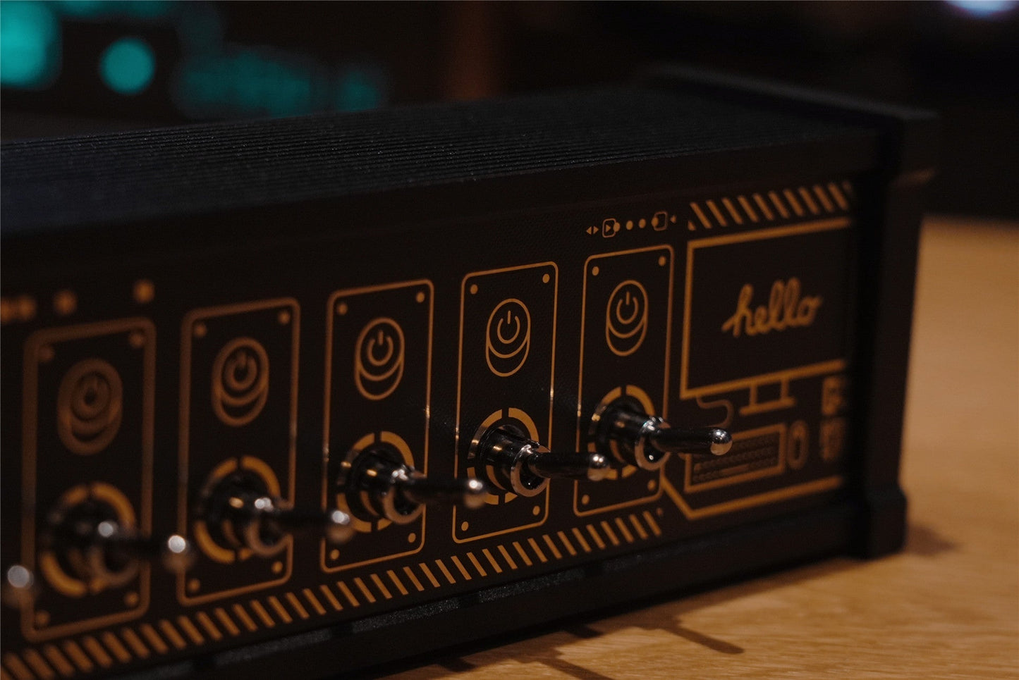 BowLift | Retro Block USB Socket