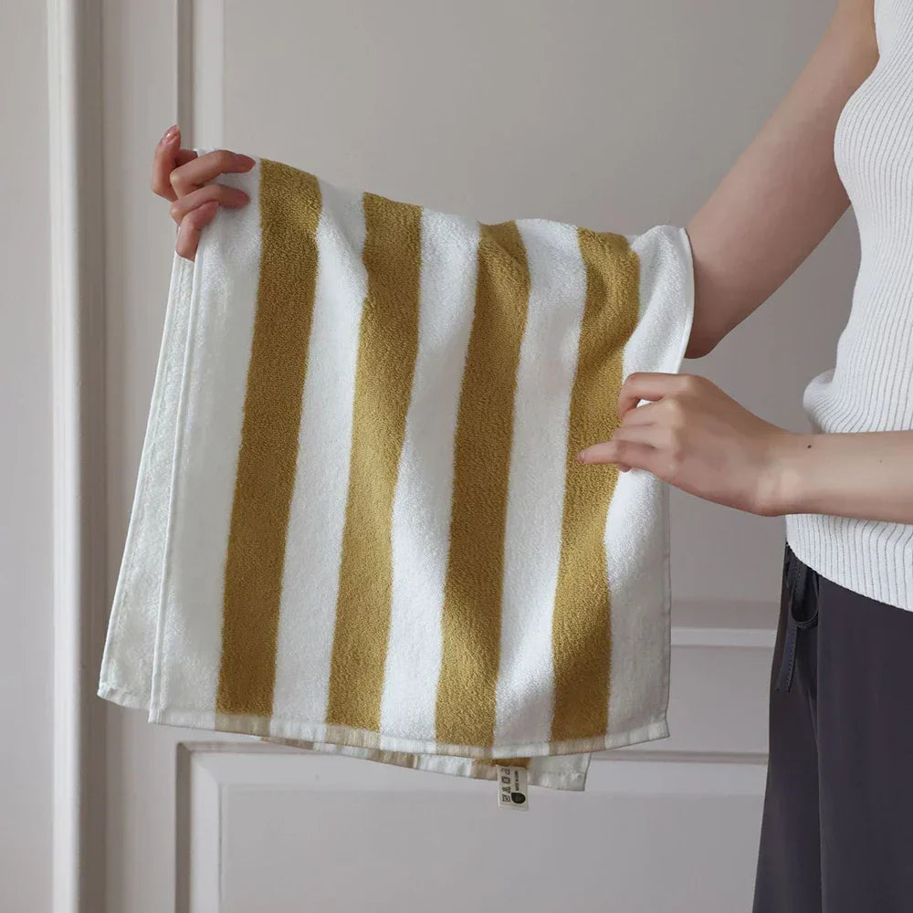 RetroStripe Luxe Cotton Towel – Striped Cotton Towel in Hotel Quality | Bowlift
