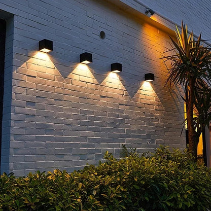 2 in 1 Solar Wall Lamp for Outdoor Areas | Karnz
