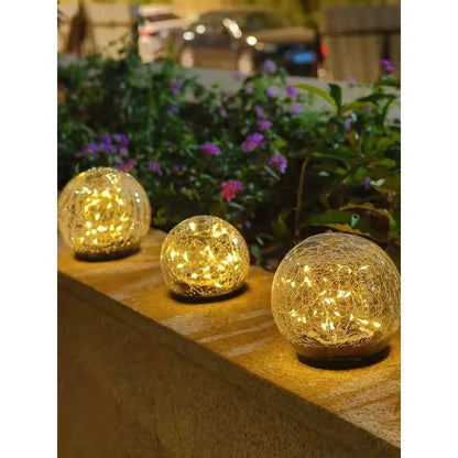 LED garden lights in crackle glass look – solar ball lamps for outdoor use and decoration | Bowlift