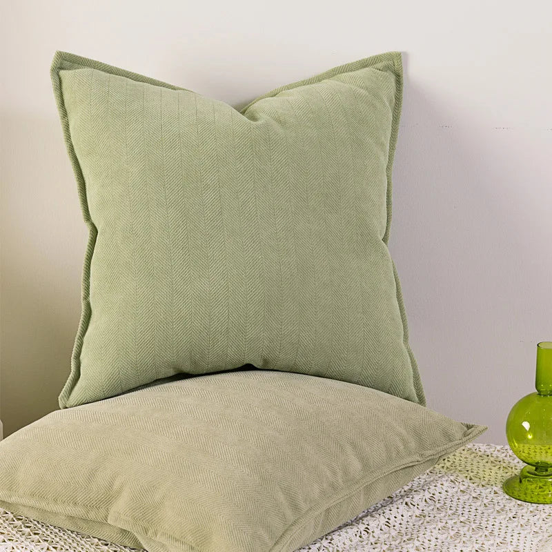 Skanto | PureChenille - Elegant Pillow Cover for a Cozy Atmosphere