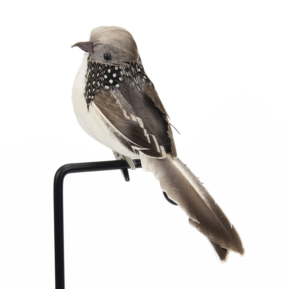 Skanto | Lifelike Feathered Birds for Outdoor Decoration
