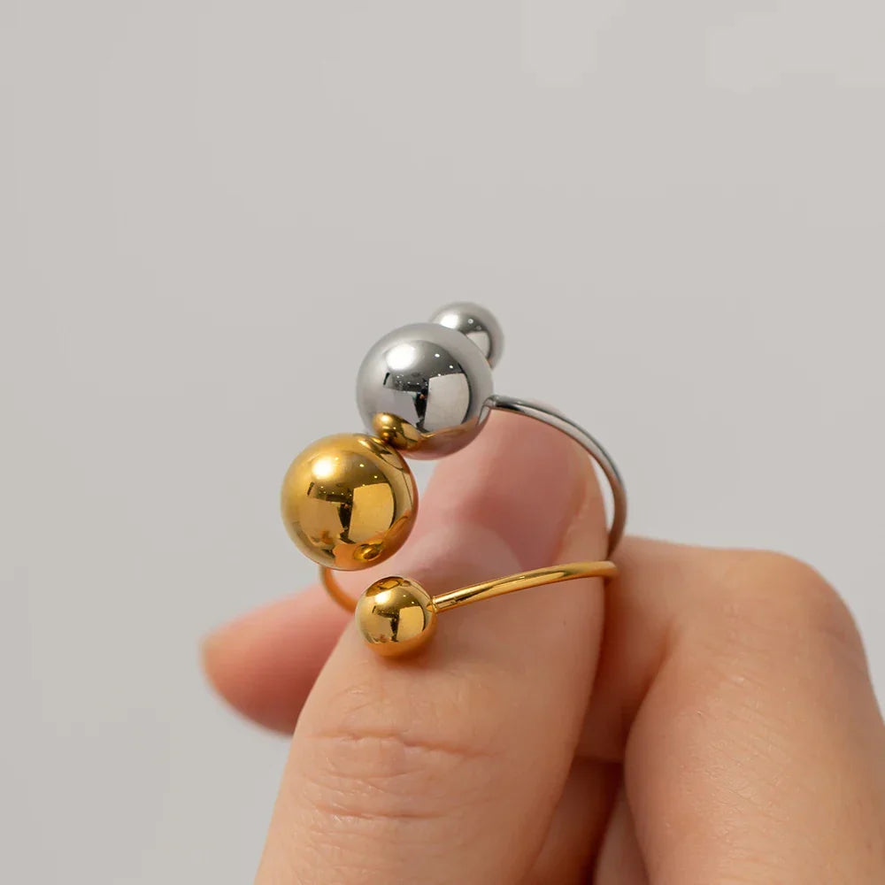 BowLift | 18k Bold Two Ball Open Ring