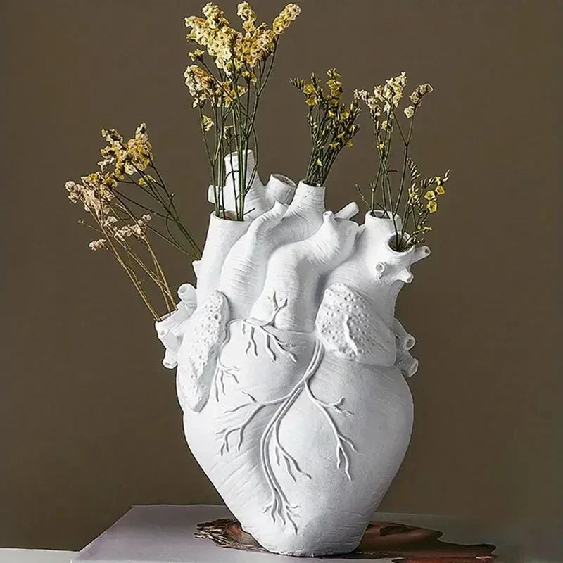 Skanto | Heart-Shaped Flower Pot