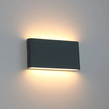 Weatherproof LED Wall Light, Robust Decorative Wall Lamp for Indoor and Outdoor Use | Karnz