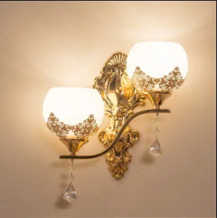 CrystalLuxe – Gold LED Wall Lamp for Atmospheric Lighting Skanto