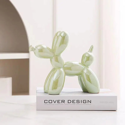 Small balloon dog sculpture