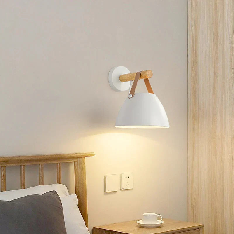 NordicGlow Light - Wooden LED Wall Lamp with Leather Detail Skanto