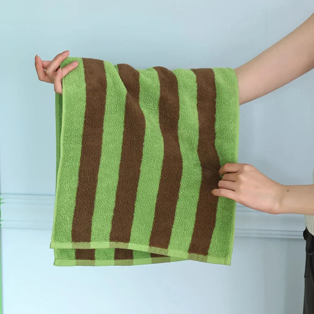 RetroStripe Luxe Cotton Towel – Striped Cotton Towel in Hotel Quality | Bowlift