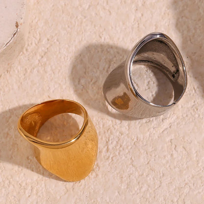 BowLift | 18k Wide Waves Classy Ring