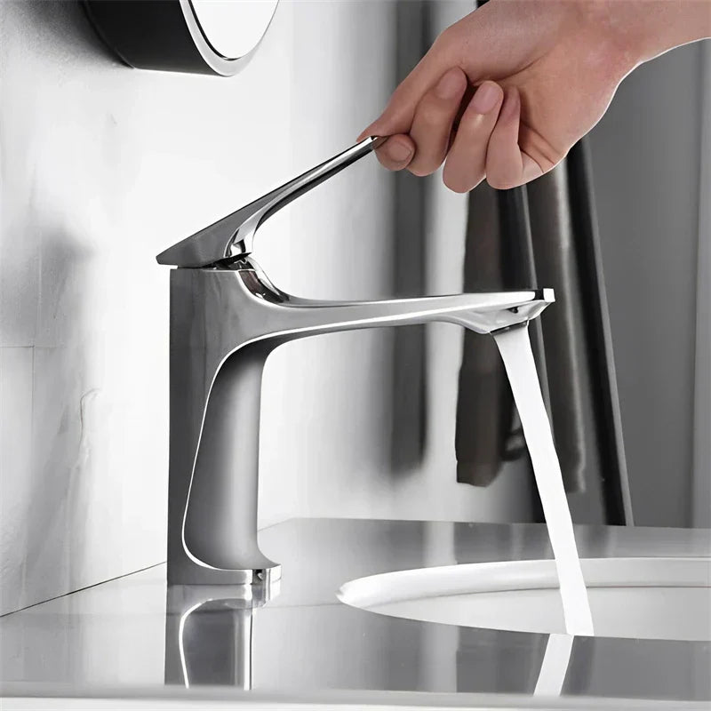 Karnz | Elegant Bathroom Faucet - with Single Lever for timeless comfort