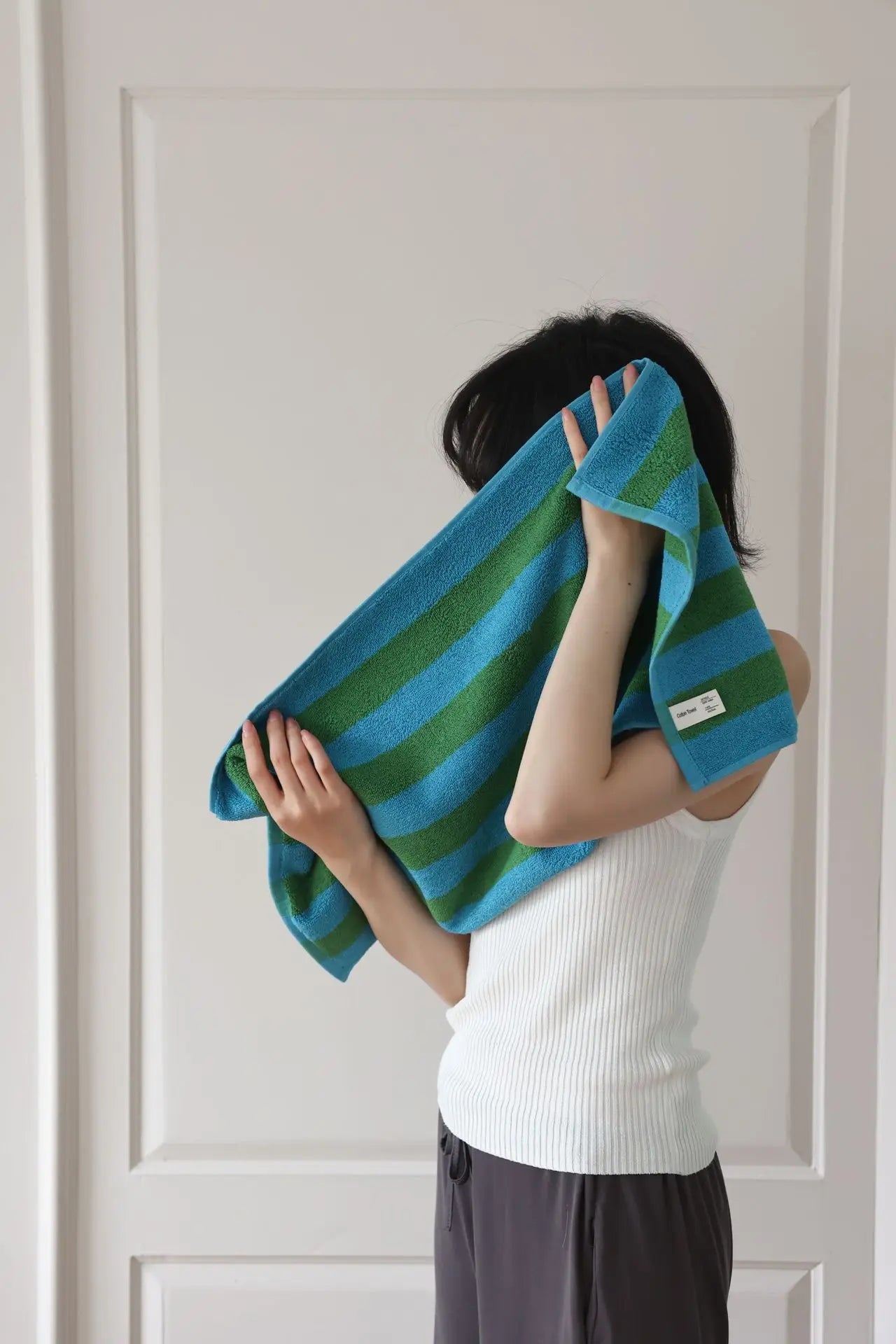 RetroStripe Luxe Cotton Towel – Striped Cotton Towel in Hotel Quality | Bowlift