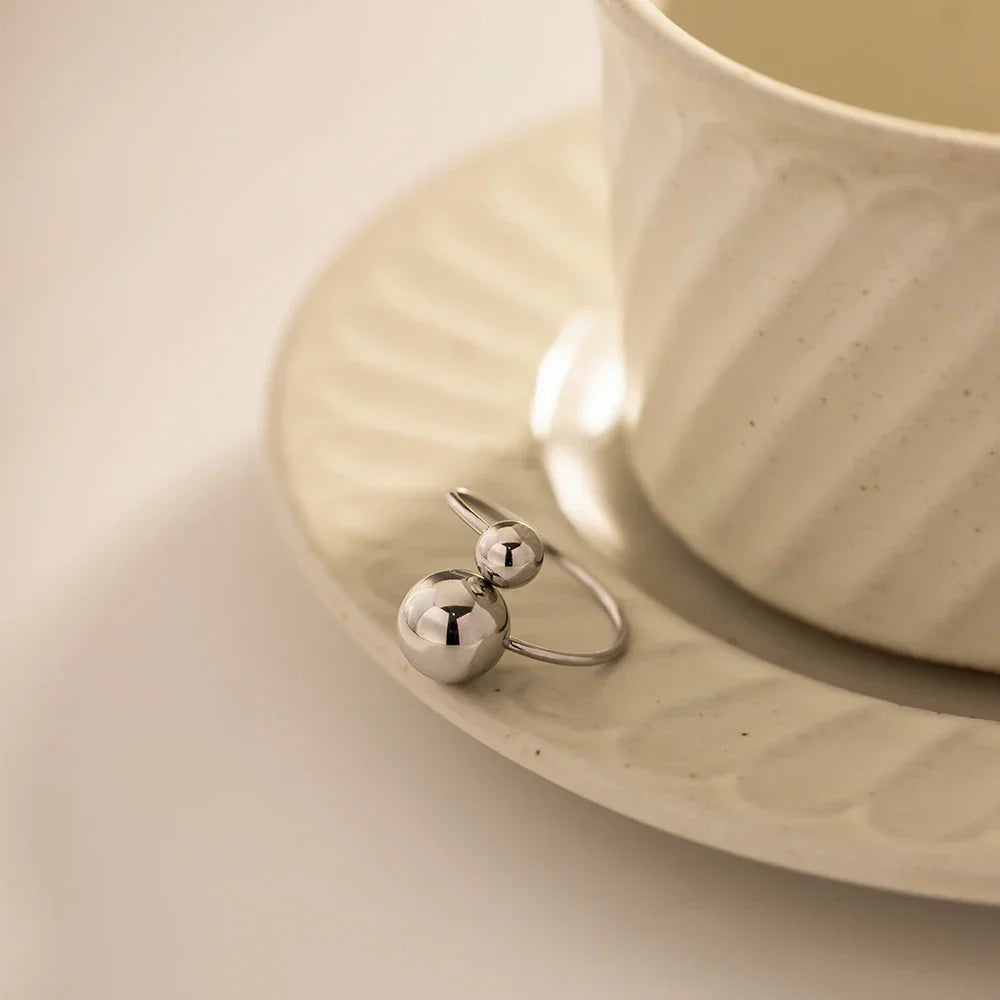 BowLift | 18k Bold Two Ball Open Ring