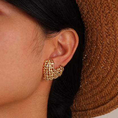 Skanto | 14k Woven Heart Earrings