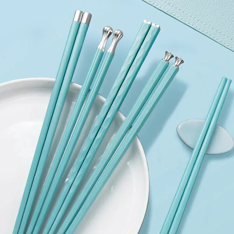 DineLux – Luxurious Chopstick Set with sophisticated designs (5 pairs)