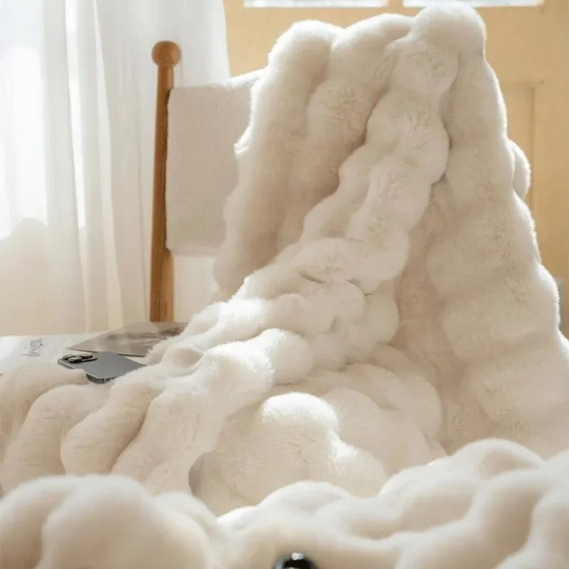 Skanto | PlushCozy | Faux Fur Winter Throw