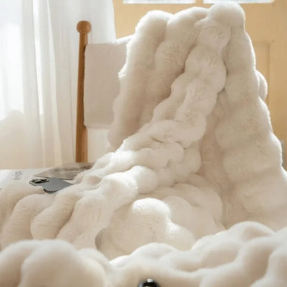 Skanto | PlushCozy | Faux Fur Winter Throw