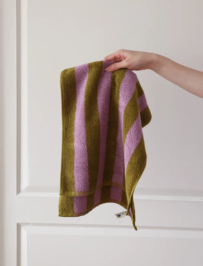 RetroStripe Luxe Cotton Towel – Striped Cotton Towel in Hotel Quality | Bowlift