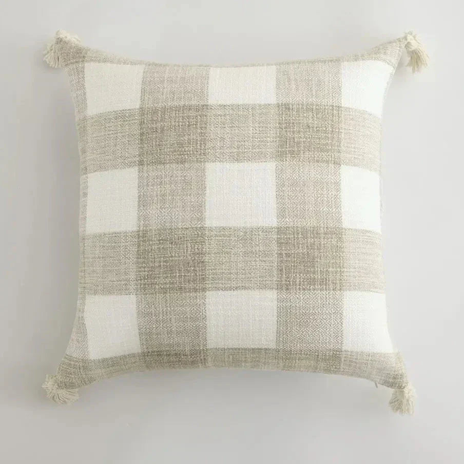 Skanto | Checkered Pillow Cover with Fringes – Decorative Linen Pillowcase for the Living Room