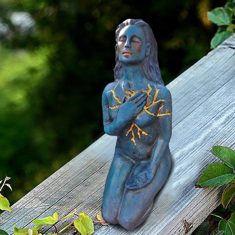 Skanto | Healing Goddess Sculpture: Resin Abstract