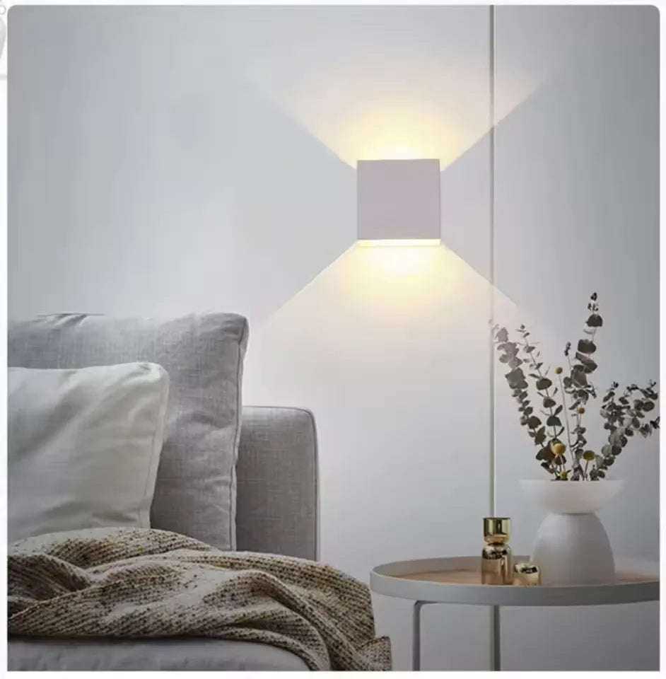 Skanto | ElegantBeam – Minimalist Wall Lamp for Sophisticated Lighting