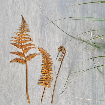 BowLift | FERROBLATT Rust decoration leaf sculpture | Metal garden stake for outdoors & indoors | Weatherproof & stylish | Autumn decoration for garden & home