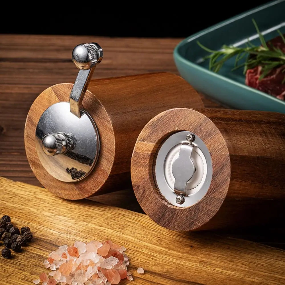 Skanto | Luxury Set of Manual Wooden Salt and Pepper Grinders