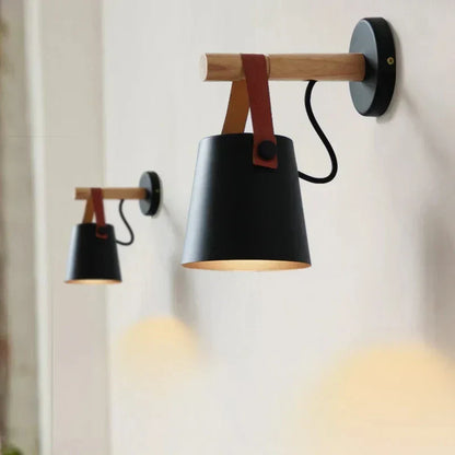 NordicGlow Light - Wooden LED Wall Lamp with Leather Detail Skanto