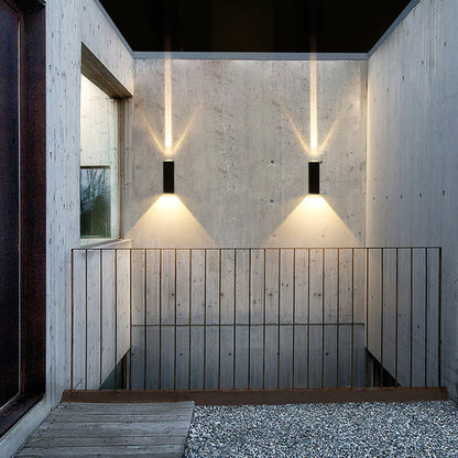 Modern waterproof rectangular LED outdoor wall light