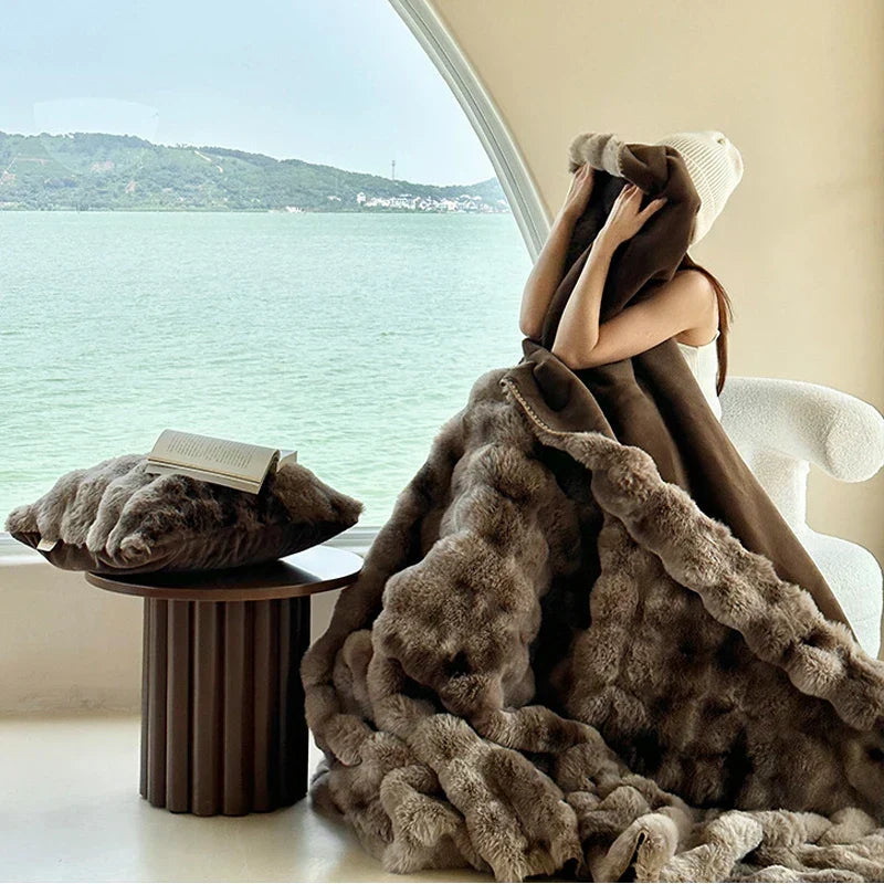 LuxeVelour – Warm Duvet Cover for Winter Comfort Bowlift