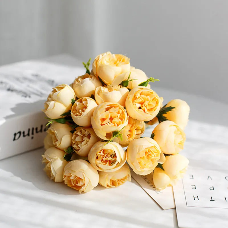 Bouquet with 20 artificial roses and peonies