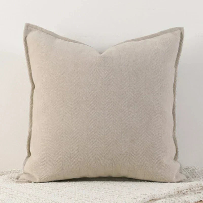 Skanto | PureChenille - Elegant Pillow Cover for a Cozy Atmosphere