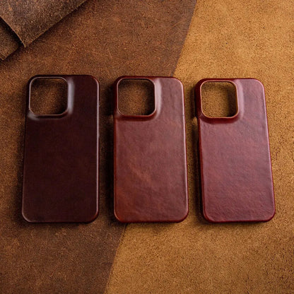 Skanto | RoyalLeather: Luxurious, handcrafted case made of genuine cowhide leather for iPhone