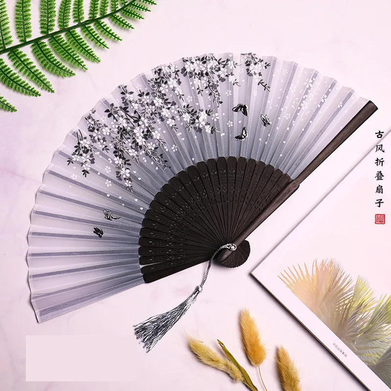 Traditional Japanese Style Floral Hand Fan | Skanto