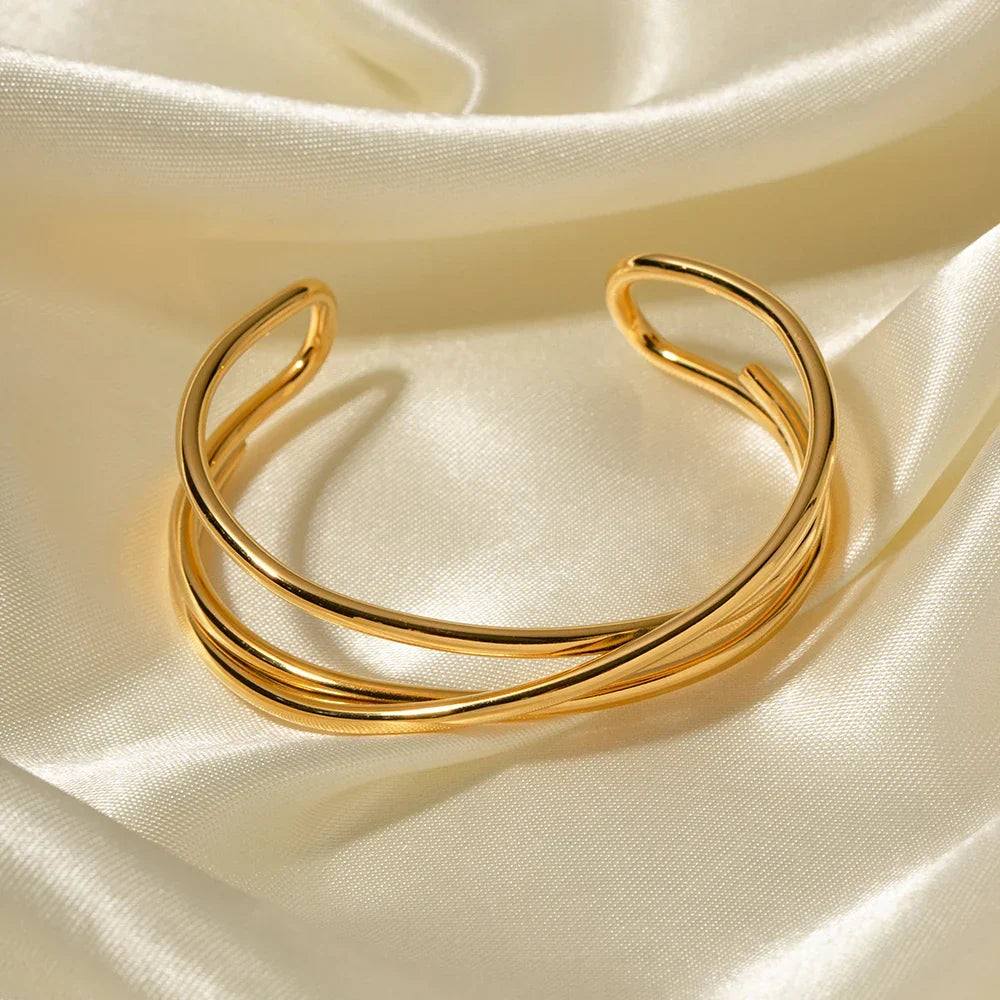 BowLift | 18k Interlaced Trio Bangle Cuff Bracelet