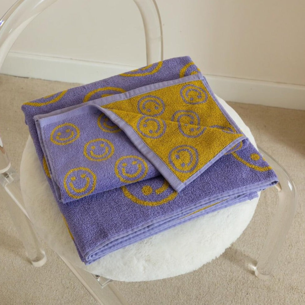 Double-sided Smiley Towel | Brehn
