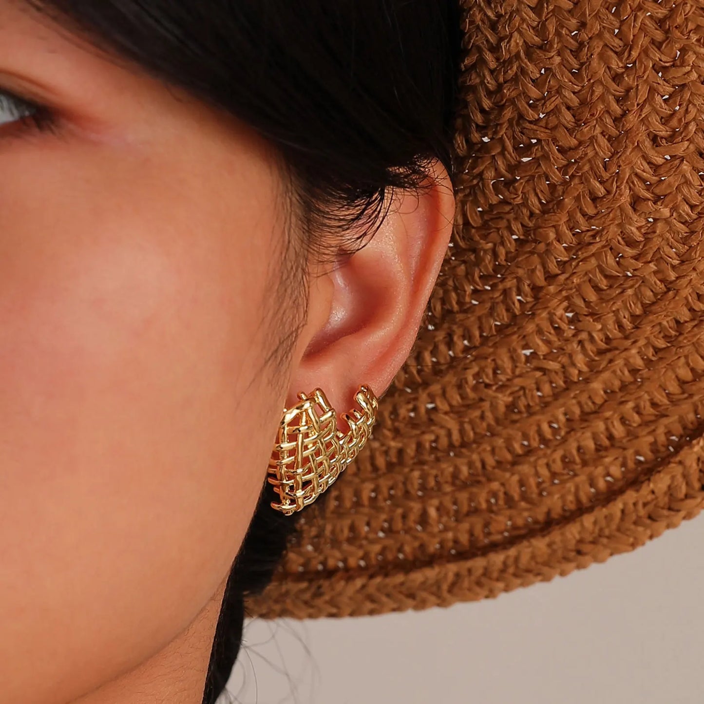 Skanto | 14k Woven Heart Earrings
