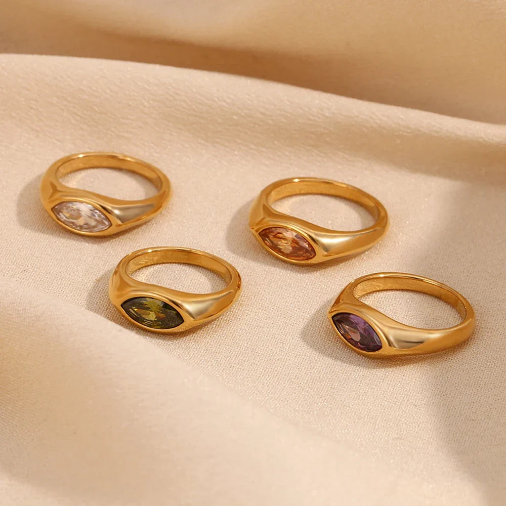 BowLift | 18k Oval Diamond Cut Ring