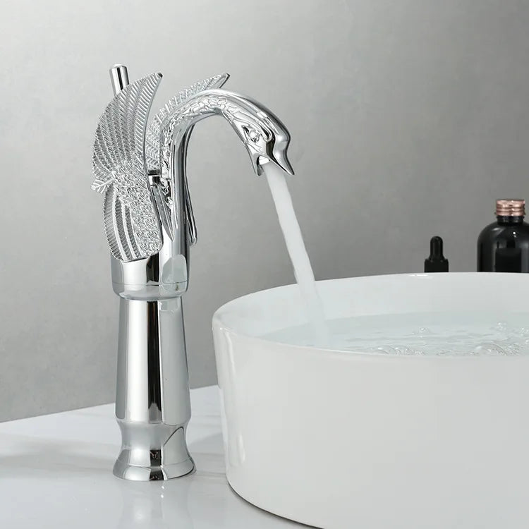 Skanto | Swan Single Handle Gold Basin Faucet