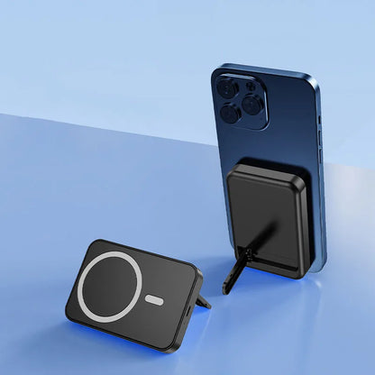 Magnetic wireless power bank with stand