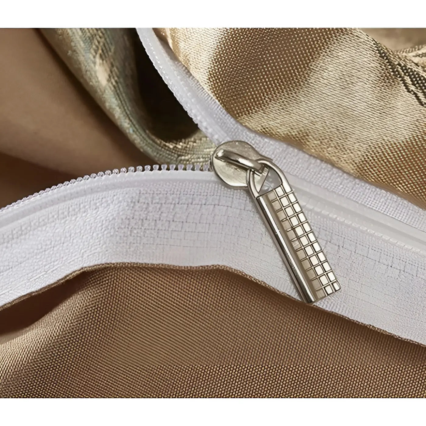 BowLift | Chic Satin Jacquard Duvet Cover for Luxury Bedroom