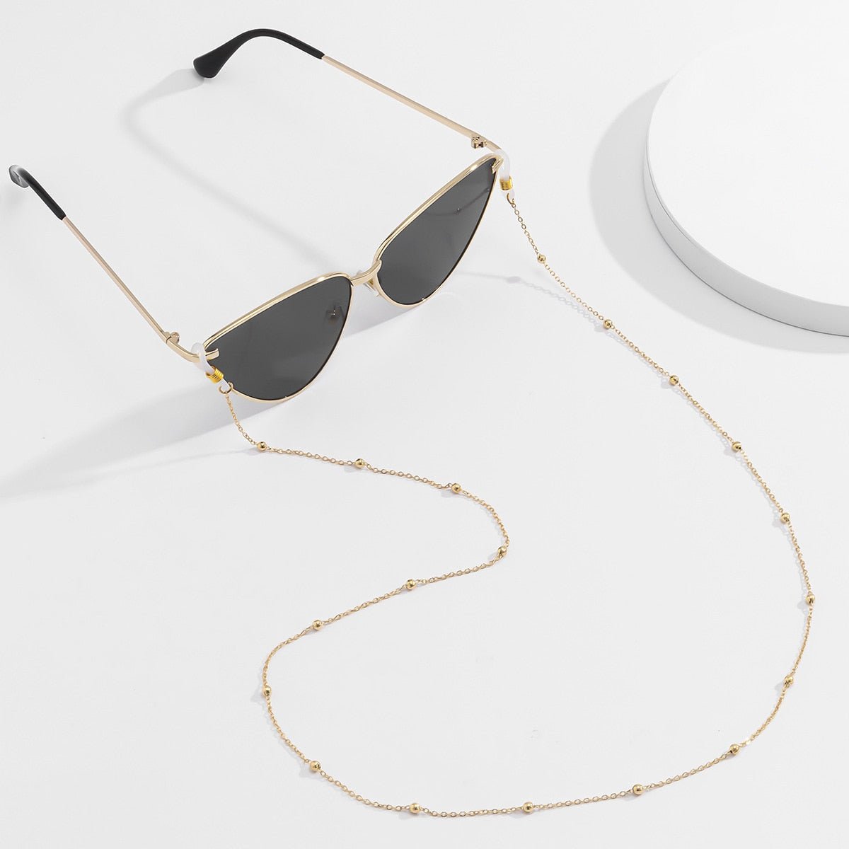 Skanto Pearl Sunglass Chain Glasses Holder