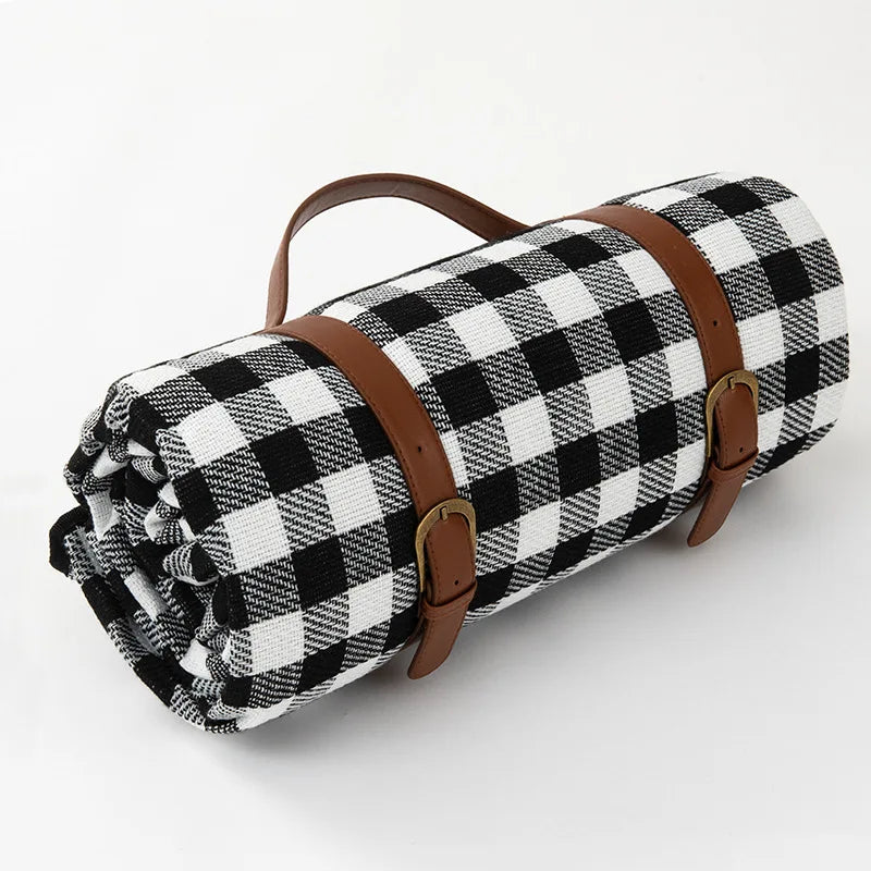 NovaPlaid | Waterproof Foldable Picnic Blanket with Strap | Skanto