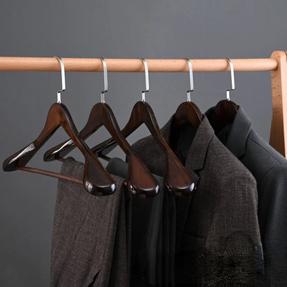 Kalsten | Oaklee Élite – Luxury Wood Hangers with Sophisticated Design