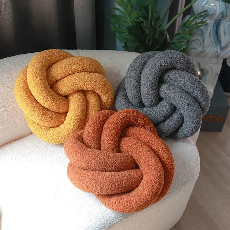 Nordic Cotton Boucle Knot Pillow | Bowlift