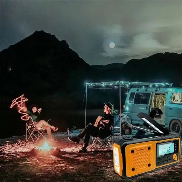 Skanto | Solar & Hand Crank Emergency Radio – FM/AM Crisis Radio