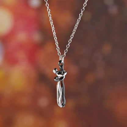 Skanto | Fashion Hugging Pendant Necklace